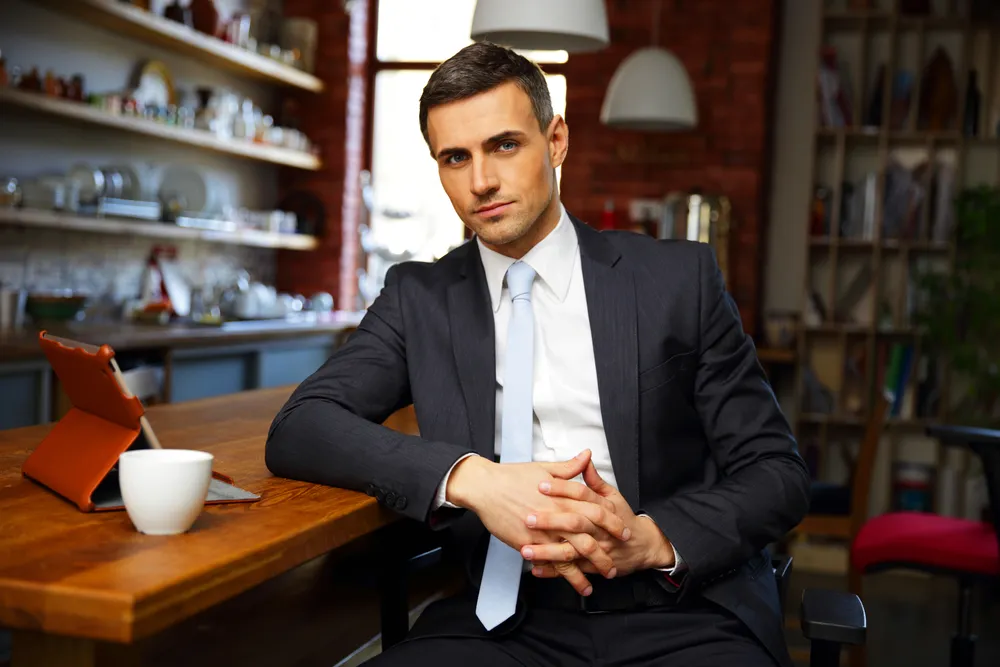 15 Easy Steps for Men to Improve Their Fashion