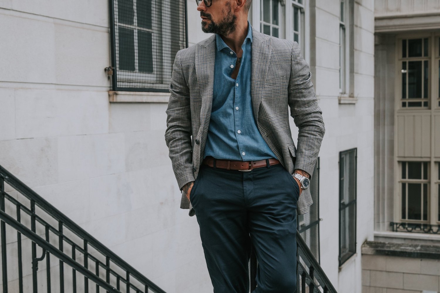 Chinos vs. Jeans: Why Chinos Should Be Your Go-To Choice