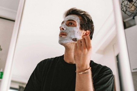 SKINCARE FOR MEN WITH SENSITIVE SKIN: PRODUCT ROUNDUP