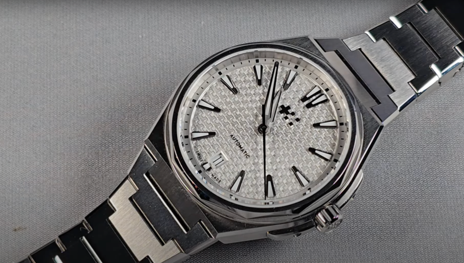 Christopher Ward Watch – Twelve 38 in White