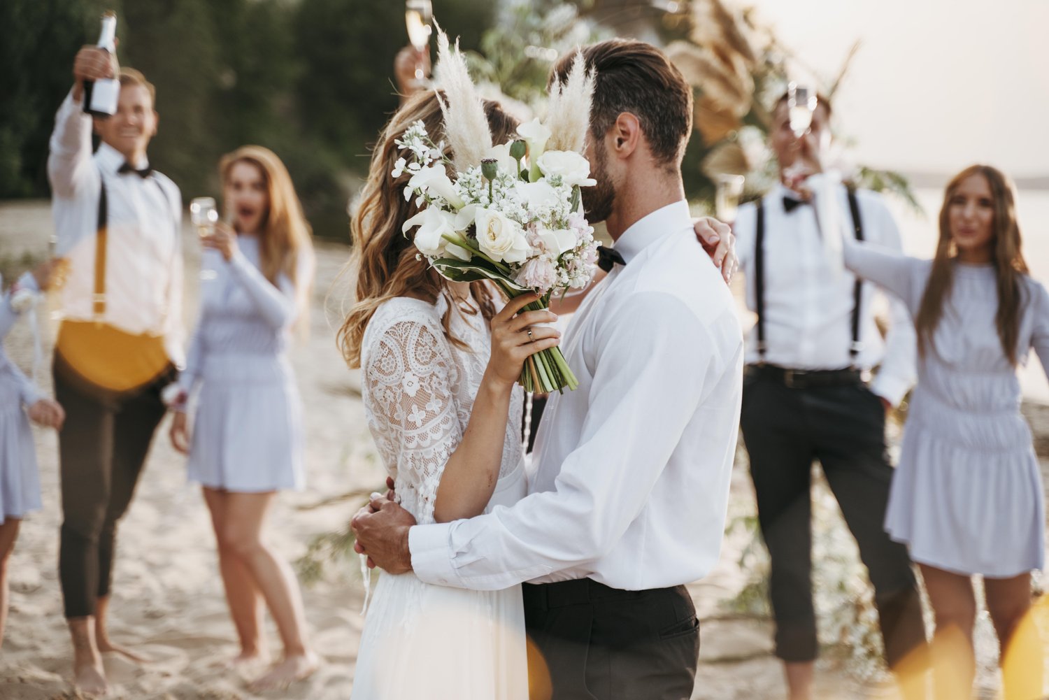 How Can a Groom Coordinate His Outfit with His Bride’s Wedding Dress