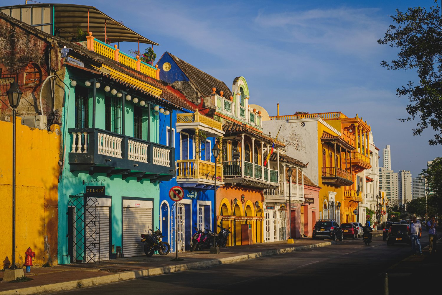 Colombia, Cartagena: So Emeralds are a Girl’s Best Friend