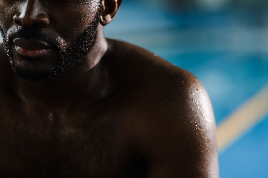 Men’s Body Hair Grooming Mistakes: Trim Chest and Back Better