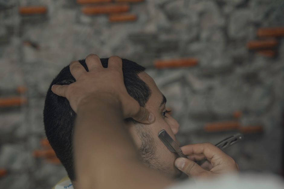 Men’s Travel Grooming Kit: 7 Packing Rules